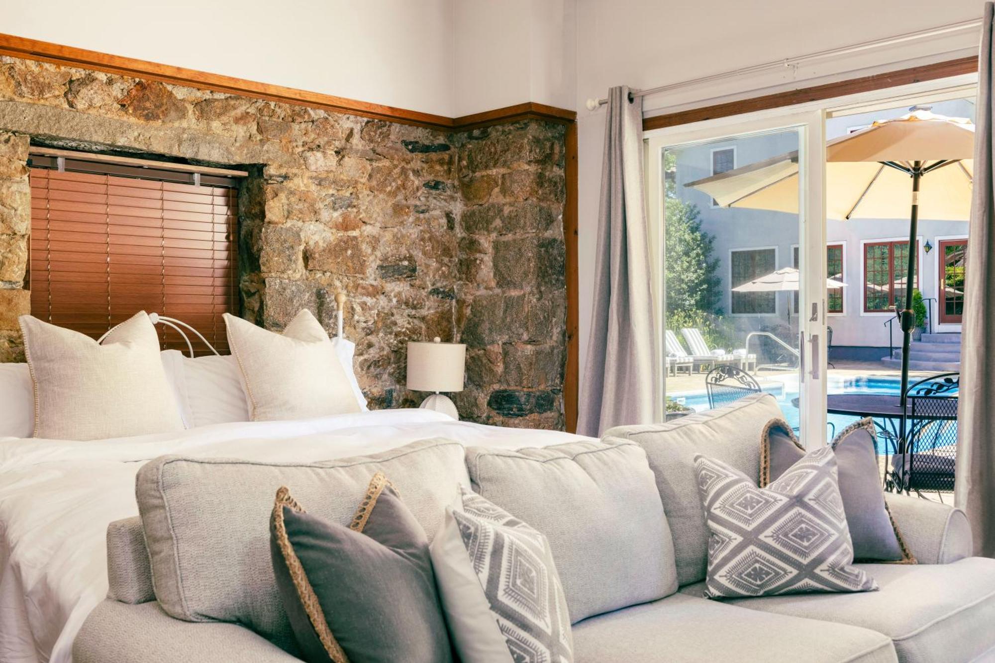 The Villa Bed And Breakfast Westerly Exteriér fotografie