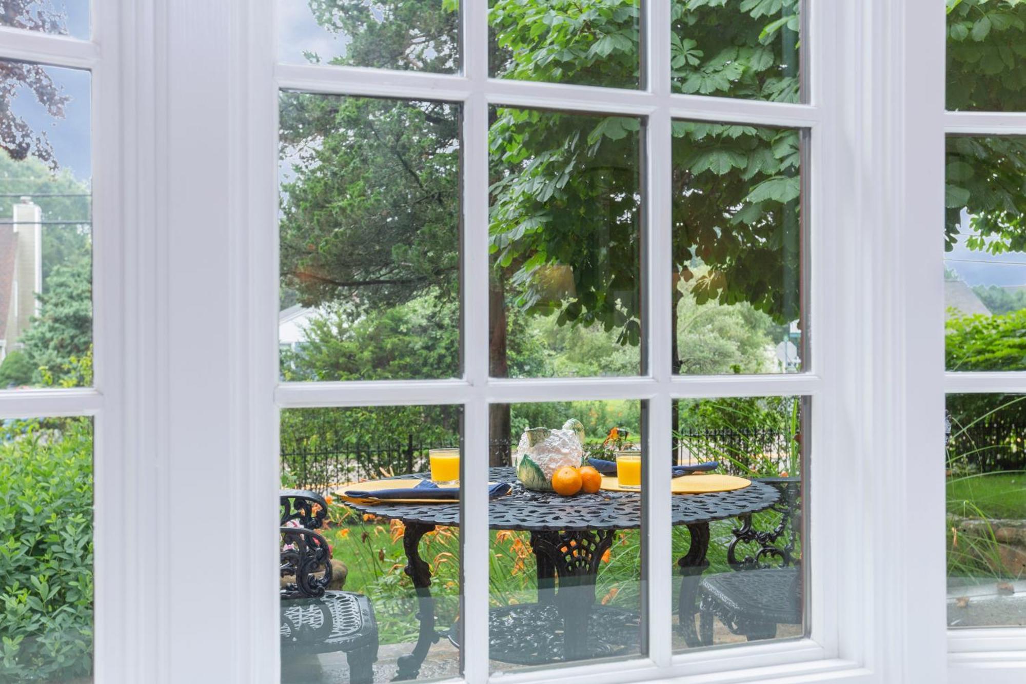 The Villa Bed And Breakfast Westerly Exteriér fotografie