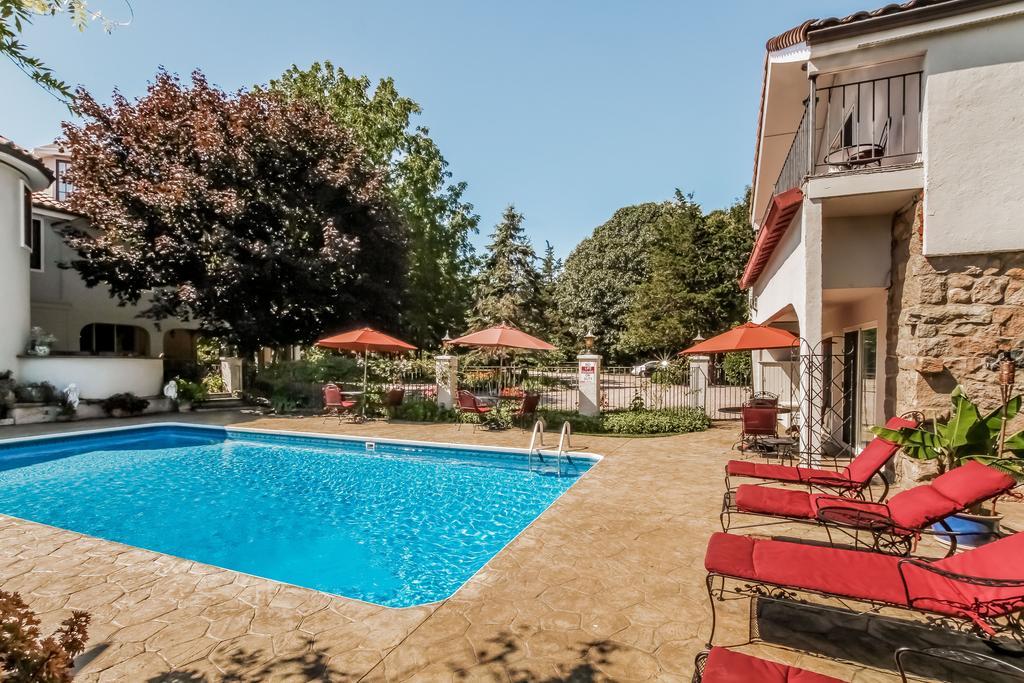 The Villa Bed And Breakfast Westerly Exteriér fotografie