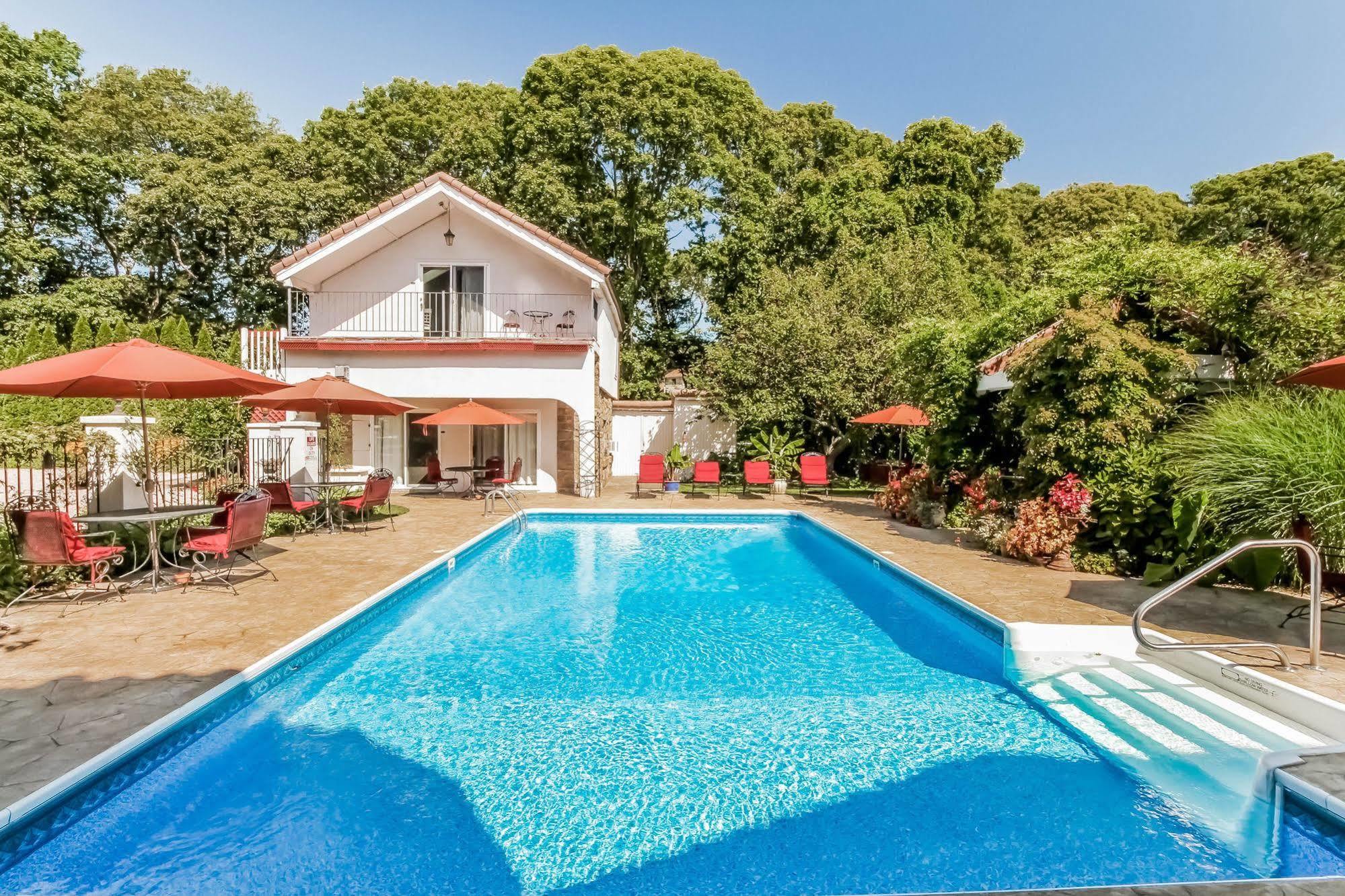 The Villa Bed And Breakfast Westerly Exteriér fotografie