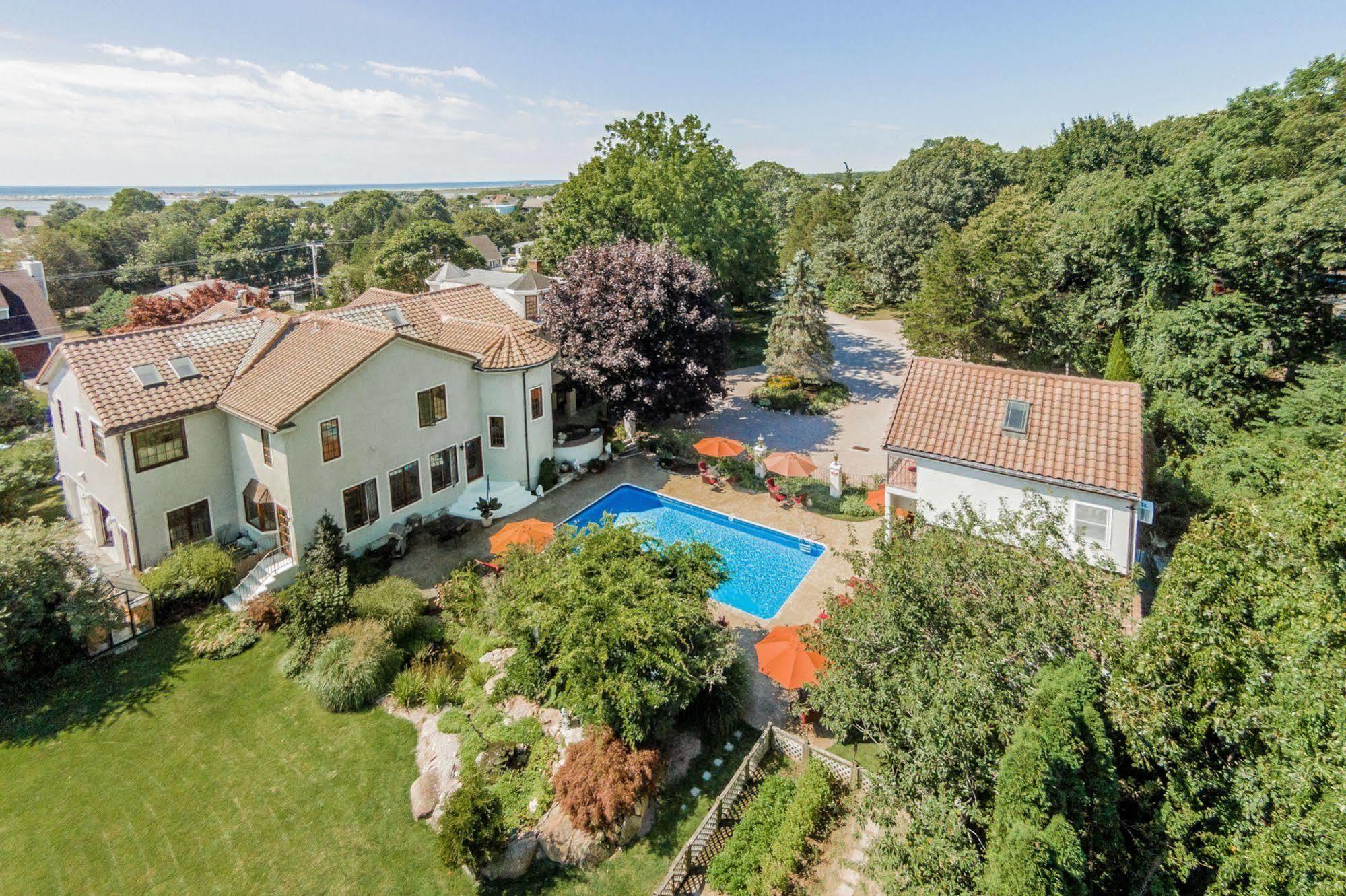 The Villa Bed And Breakfast Westerly Exteriér fotografie